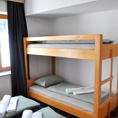 Hostel Ribniska Koca