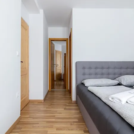 Ribniska Koca Hostel