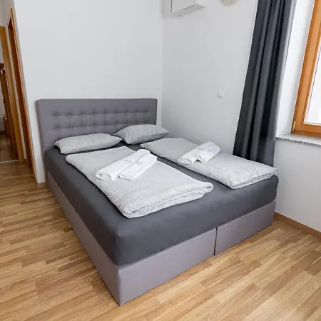 Hostel Ribniska Koca *