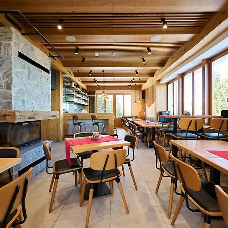 Ribniska Koca Hostel *
